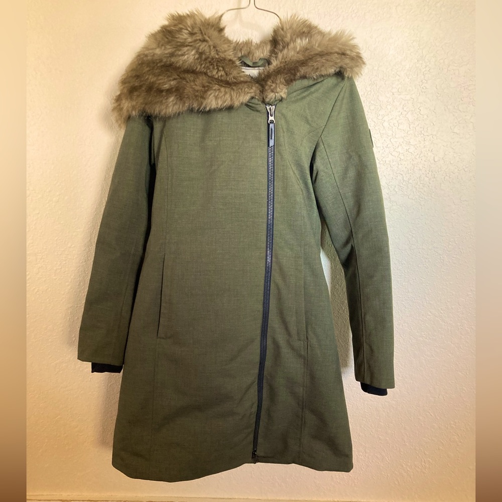 Alpine Design jacket women’s size extra small.